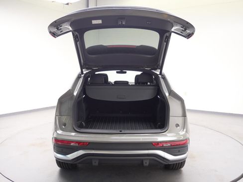 Used 2024 Audi Q5 2.0T Premium Plus w/ Premium Plus Package AWD/4WD image 16