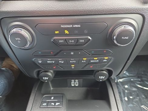 Used 2023 Ford Ranger Lariat w/ Technology Package AWD/4WD image 19
