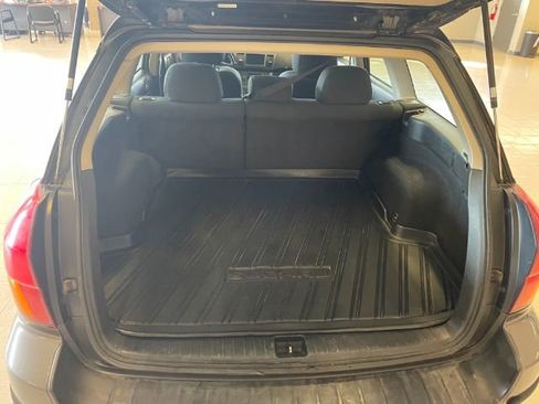 Used 2006 Subaru Outback 2.5i Special Edition image 8