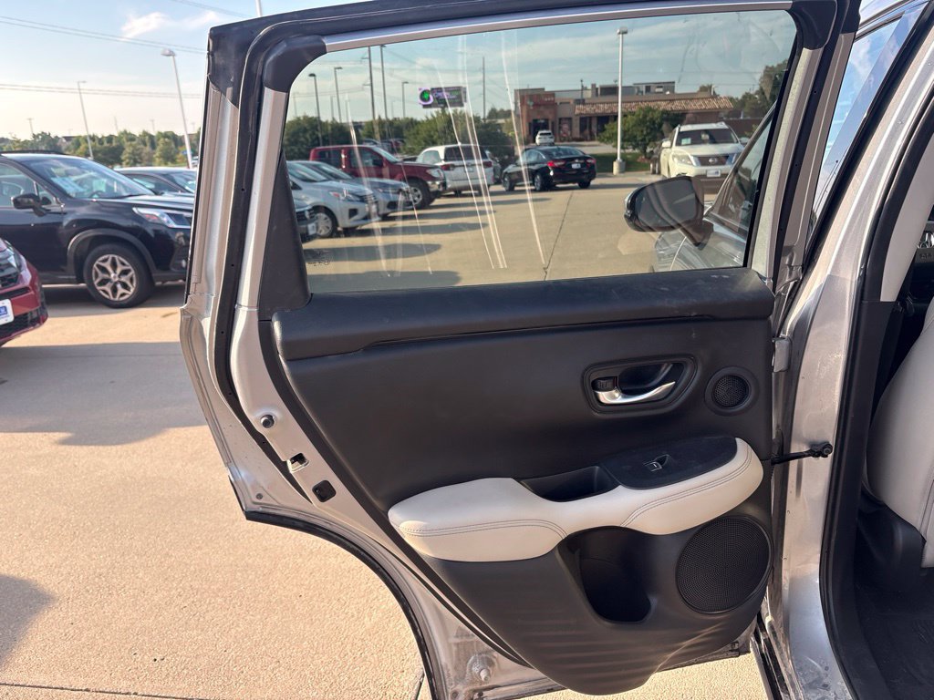 Certified 2025 Honda HR-V EX-L image 34