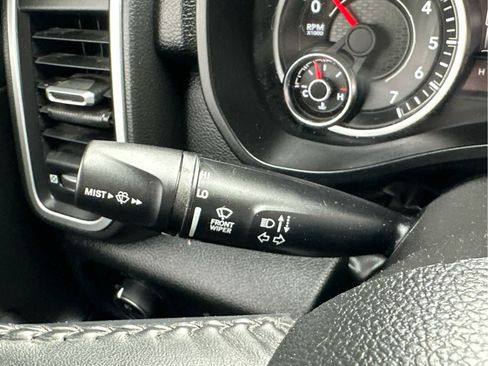 Used 2022 RAM 1500 Big Horn image 28