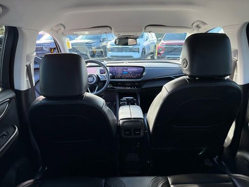 Used 2025 Buick Envision Preferred image 14