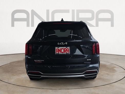 Certified 2023 Kia Sorento EX image 7