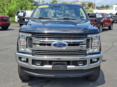 Used 2018 Ford F250 XLT w/ XLT Premium Package AWD/4WD image 2