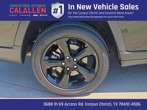 Used 2024 Jeep Grand Cherokee L Altitude AWD/4WD image 16
