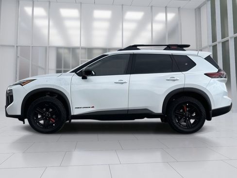 New 2026 Nissan Rogue SV AWD/4WD image 2