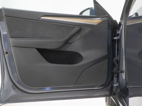 Used 2023 Tesla Model Y Long Range image 20