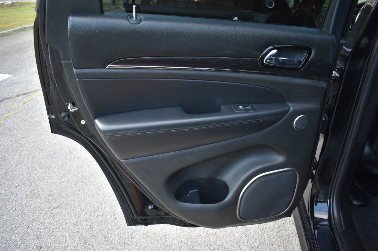 Used 2019 Jeep Grand Cherokee High Altitude AWD/4WD image 18