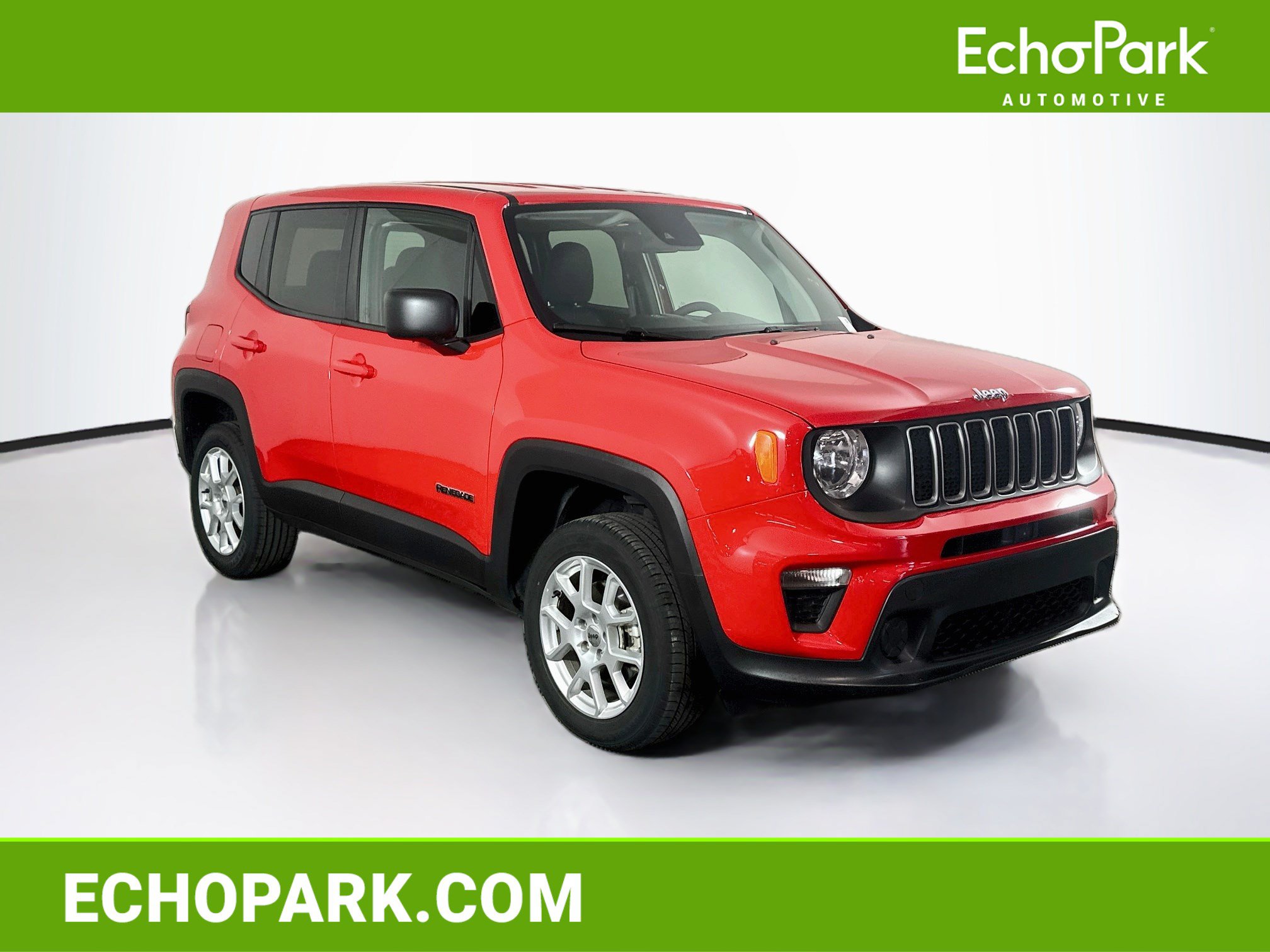 Used 2023 Jeep Renegade Latitude AWD/4WD image 1