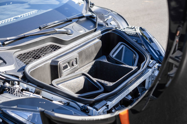 Used 2021 Lamborghini Huracan STO RWD image 17