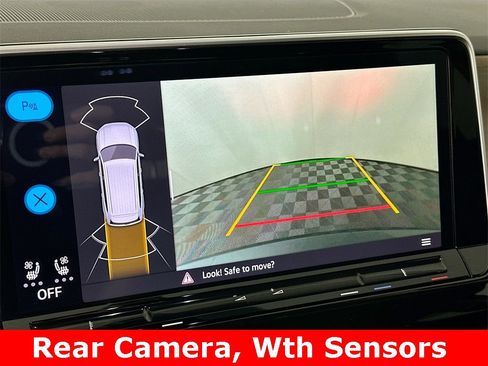 Used 2025 Volkswagen Atlas SE image 7