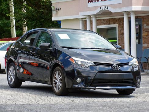 Used 2014 Toyota Corolla LE FWD image 7