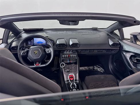 Used 2019 Lamborghini Huracan LP 580-2 image 3