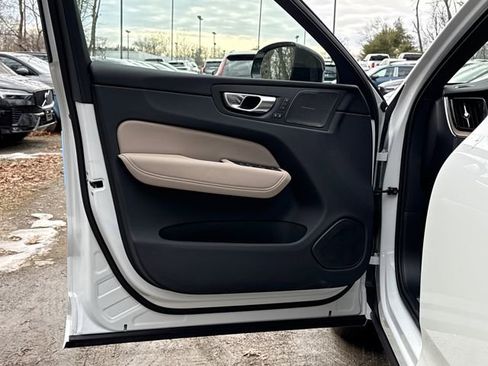 New 2026 Volvo XC60 B5 Plus w/ Protection Package Premier image 9