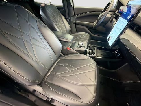 Used 2021 Ford Mustang Mach-E Select w/ Comfort/Appearance Package RWD image 15