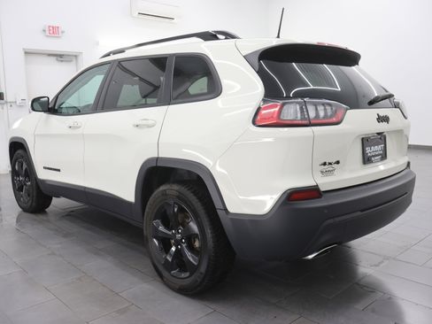 Used 2019 Jeep Cherokee Latitude Plus image 5