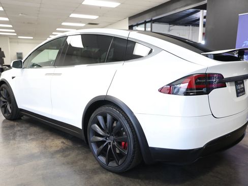 Used 2017 Tesla Model X P100D image 10