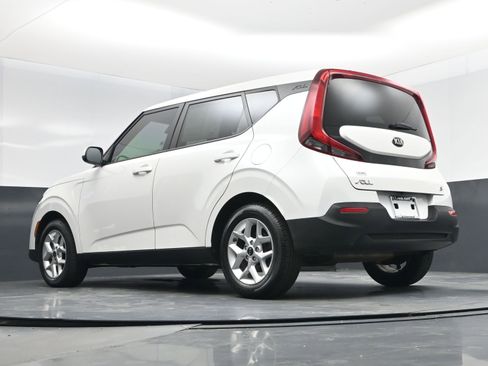 Used 2020 Kia Soul S image 15