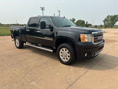 Used 2013 GMC Sierra 2500 Denali image 40