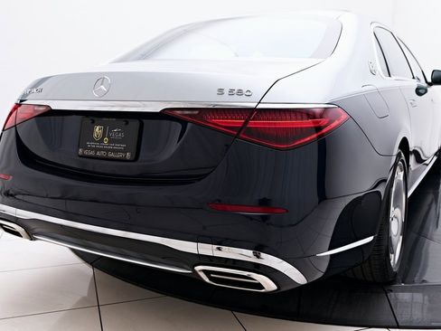 Used 2025 Mercedes-Benz Maybach S 580 4MATIC image 24