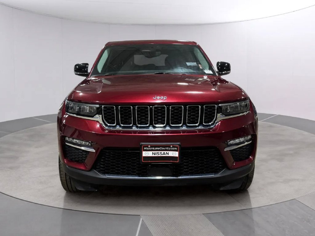 Used 2023 Jeep Grand Cherokee Limited AWD/4WD image 8