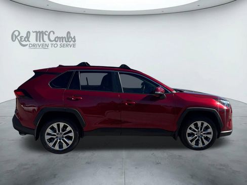 Used 2023 Toyota RAV4 XLE Premium image 6