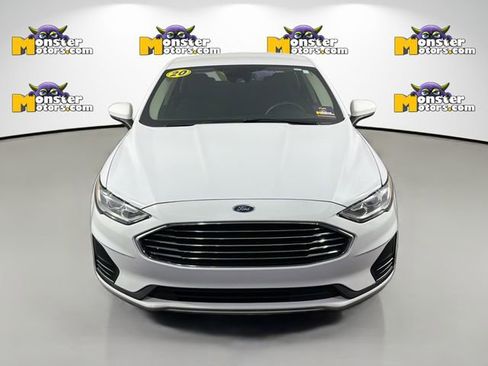Used 2020 Ford Fusion SE AWD/4WD image 2