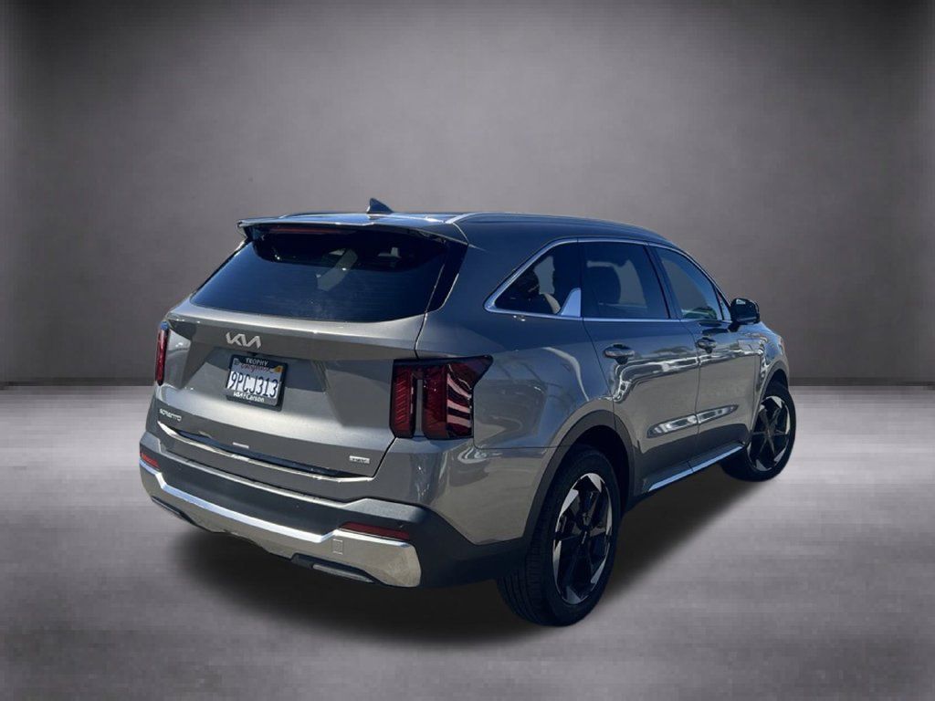 Used 2025 Kia Sorento EX FWD image 8