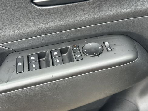 Used 2025 Hyundai Kona SEL AWD/4WD image 27