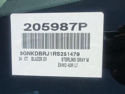 Used 2024 Chevrolet Blazer EV LT AWD/4WD image 19