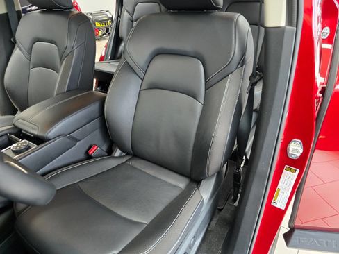 Used 2022 Nissan Pathfinder SL w/ SL Premium Package image 25