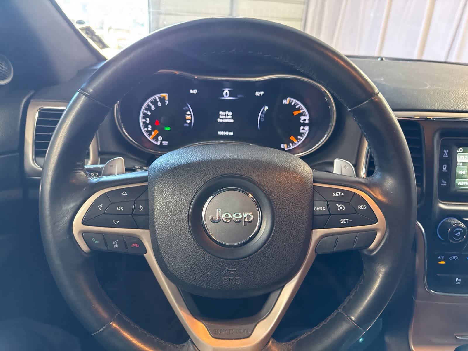 Used 2017 Jeep Grand Cherokee Laredo AWD/4WD image 26
