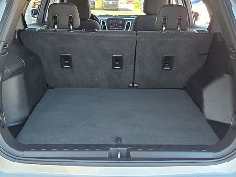 Used 2020 Chevrolet Equinox LT image 7