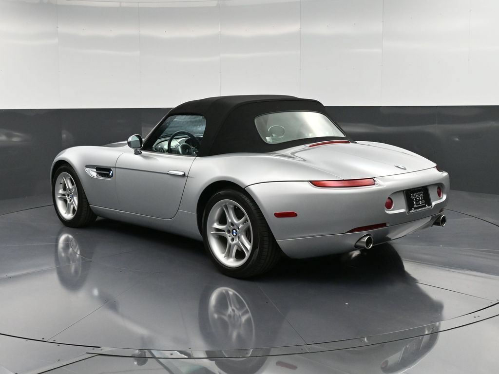 Used 2001 BMW Z8 RWD image 3