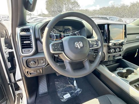 New 2026 RAM 1500 4x4 Crew Cab image 11