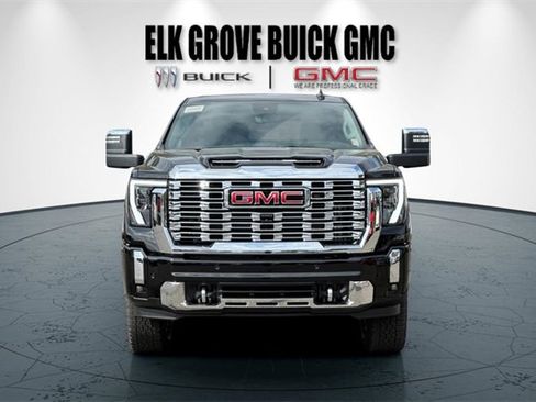 New 2026 GMC Sierra 2500 Denali w/ Denali Reserve Package image 9