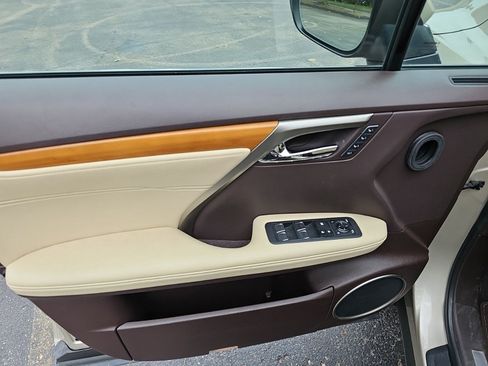 Used 2019 Lexus RX 350 AWD w/ Navigation Package image 19
