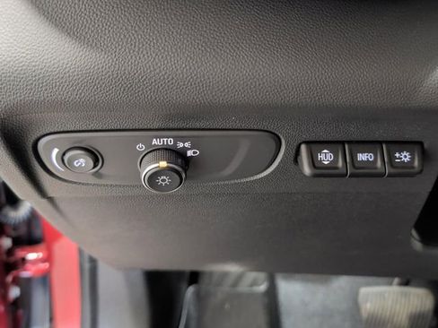 Used 2023 Buick Envision Avenir image 26