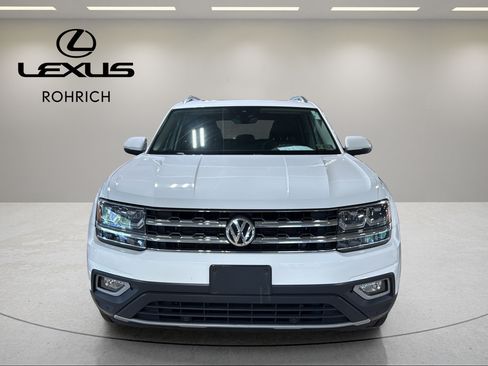Used 2018 Volkswagen Atlas SEL AWD/4WD image 2