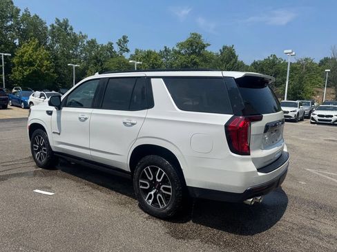 Used 2023 GMC Yukon AT4 w/ AT4 Premium Package AWD/4WD image 3