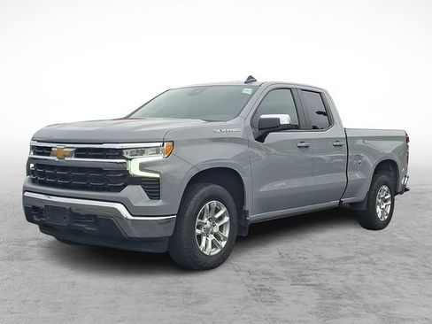 Used 2024 Chevrolet Silverado 1500 LT AWD/4WD image 3