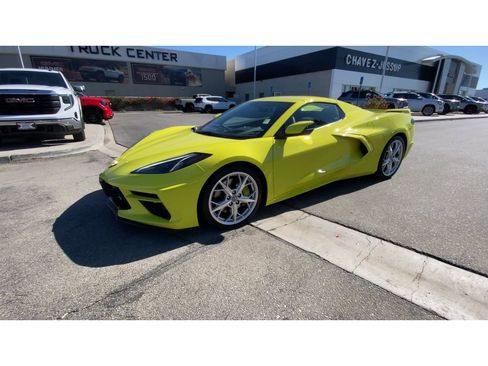 Used 2023 Chevrolet Corvette Stingray Premium Conv w/ Z51 Performance Package image 4