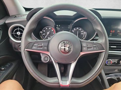 Used 2018 Alfa Romeo Stelvio Sport w/ Cold Weather Package image 20