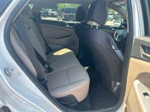 Used 2019 Hyundai Tucson SE FWD image 14