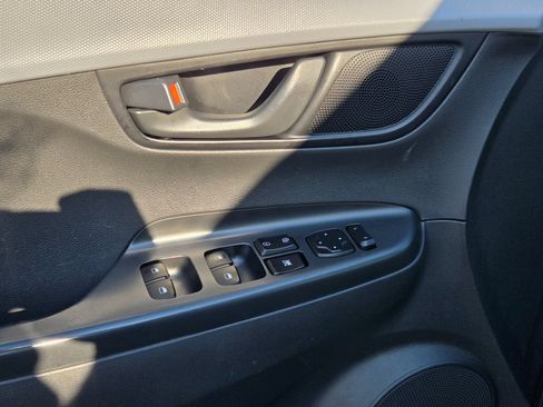 Used 2020 Hyundai Kona SE FWD image 21