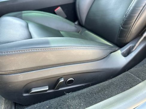 Used 2025 Tesla Model 3 Long Range AWD/4WD image 4