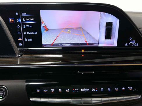 Used 2021 Cadillac Escalade Sport w/ Driver Assist Tech Package image 18