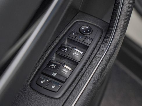 Used 2021 Maserati Levante S image 26