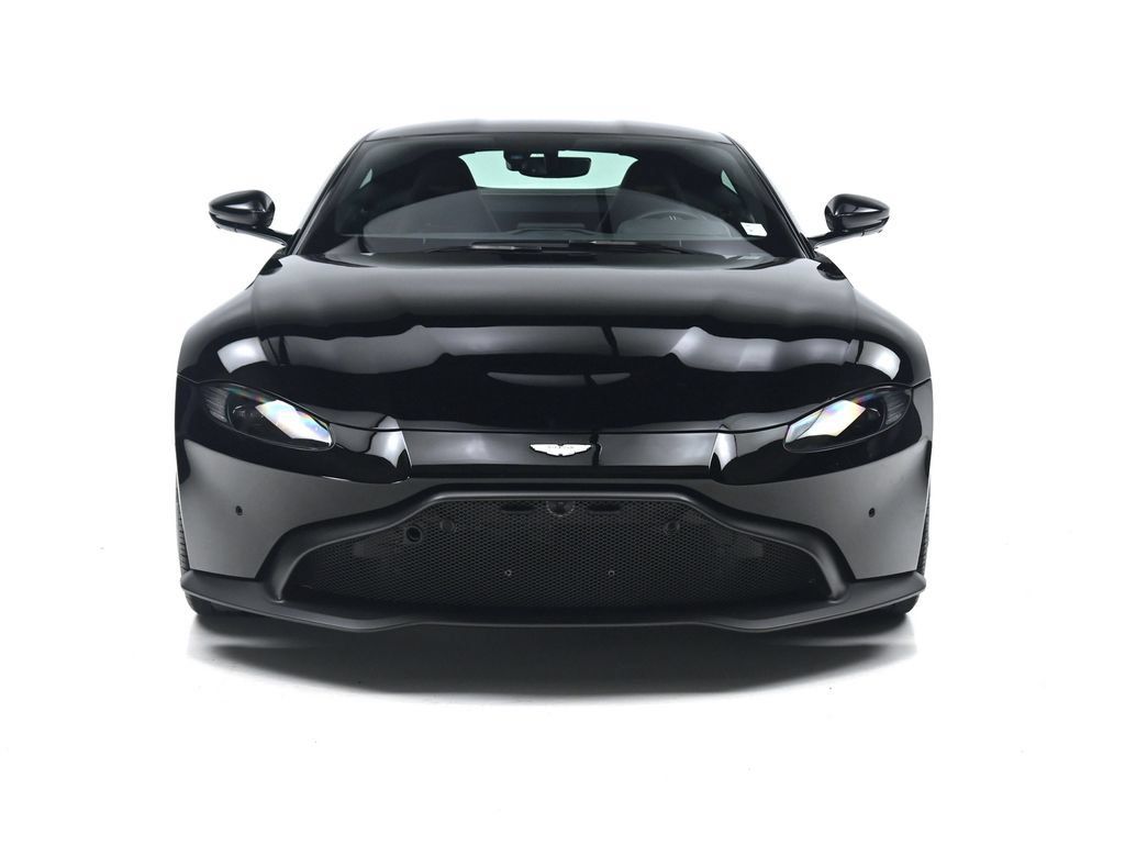 Used 2022 Aston Martin V8 Vantage Coupe RWD image 2
