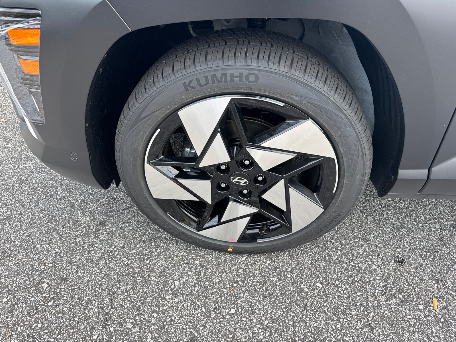 New 2026 Hyundai Kona Limited FWD image 12